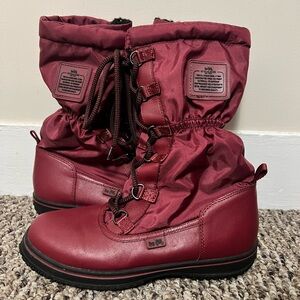 Coach Sage Snow Boots Burgundy Red Nylon Leather Lace Up Mid Calf 6B